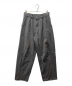 Graphpaperグラフペーパー）の古着「COLORFAST DENIM TWO TUCK PANTS カラーファストデニムツータックパンツ」｜グレー