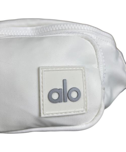 alo yoga（アローヨガ）ALO Yoga (アローヨガ) ボディバッグ ホワイトの古着・服飾アイテム