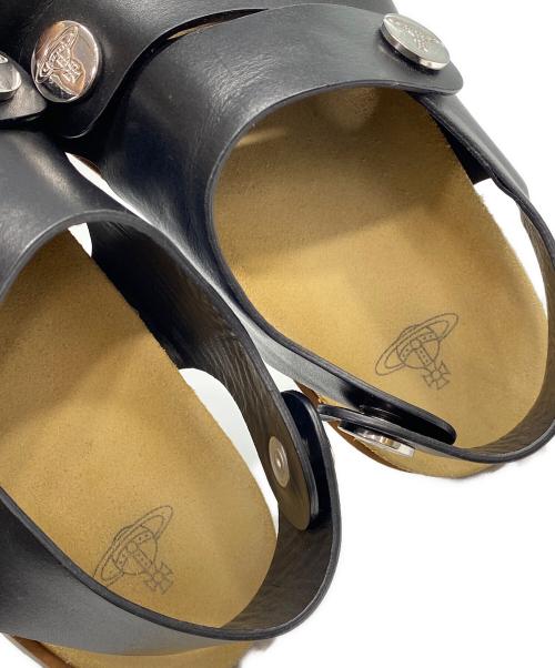 Vivienne Westwood（ヴィヴィアンウエストウッド）Vivienne Westwood (ヴィヴィアンウエストウッド) FLINSTONE TRECK SANDAL レザーサンダル ブラック×ベージュ サイズ:SIZE 36の古着・服飾アイテム