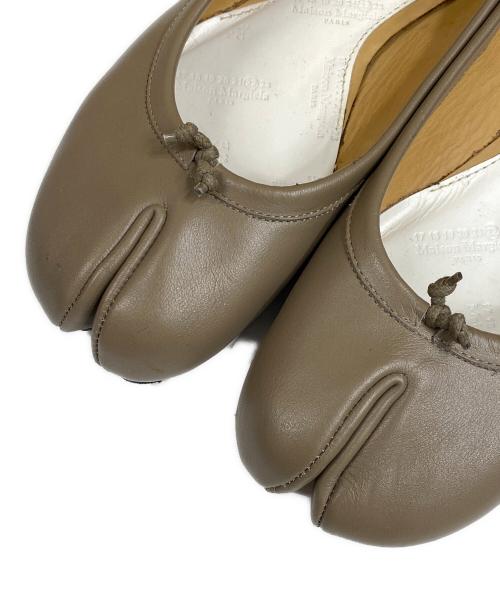 Maison Margiela 22（メゾンマルジェラ）Maison Margiela 22 (メゾンマルジェラ) タビバレエシューズ パンプス グレー サイズ:SIZE 37の古着・服飾アイテム