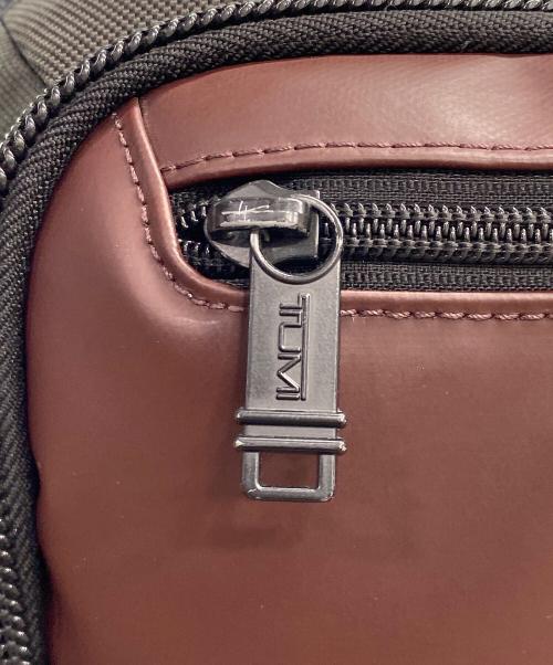 TUMI（トゥミ）TUMI (トゥミ) Alpha Bravo ダイナミック・バックパック ブラウン×ブラックの古着・服飾アイテム