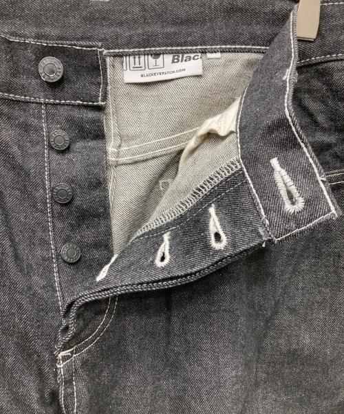 BlackEyePatch（ブラックアイパッチ）BlackEyePatch (ブラックアイパッチ) EMBLEM BAGGY JEANS デニムパンツ ブラック サイズ:34の古着・服飾アイテム