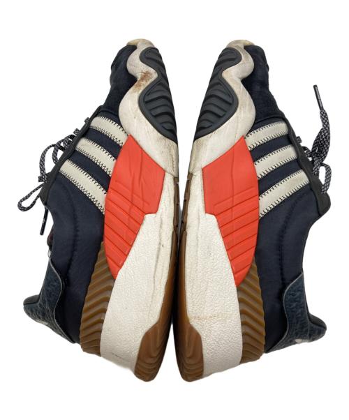 adidas（アディダス）adidas (アディダス) ALEXANDER WANG (アレキサンダー・ワン) ターンアウト トレーナー AQ1237 ブラック×オレンジ サイズ:27.5cmの古着・服飾アイテム