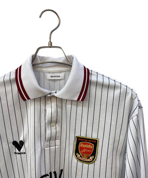 BASICKS（ベイシックス）BASICKS (ベイシックス) BS Oversized Stripe Football Shirt ベースボールシャツ ホワイト×ブラック サイズ:Sの古着・服飾アイテム