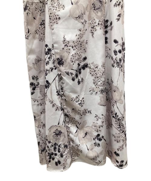 Ameri（アメリ）AMERI (アメリ) 2WAY FLOWER LAYERED SHEER DRESS キャミソールワンピース ベージュ×ホワイト サイズ:Mの古着・服飾アイテム