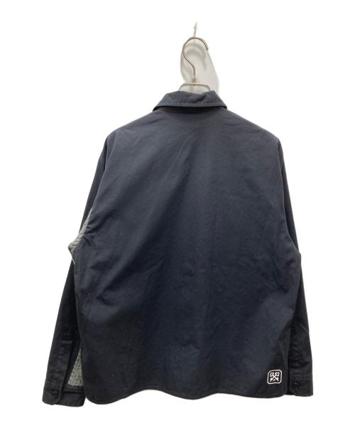 uniform experiment（ユニフォームエクスペリメント）uniform experiment (ユニフォームエクスペリメント) SLEEVE PANELED DOUBLE POCKET BIG SHIRT ダブルポケットビッグシャツ ブラック サイズ:FREEの古着・服飾アイテム