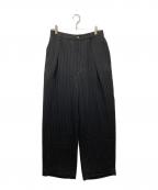 CULLNIクルニ）の古着「Stripe Double Cloth Tuck Wide Pant ストライプタックワイドパンツ」｜ブラック