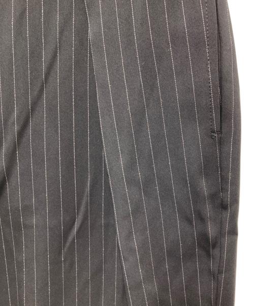 CULLNI（クルニ）CULLNI (クルニ) Stripe Double Cloth Tuck Wide Pant ストライプタックワイドパンツ ブラック サイズ:2の古着・服飾アイテム