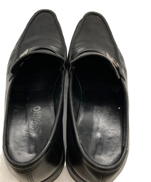 Salvatore Ferragamo（サルヴァトーレ フェラガモ）Salvatore Ferragamo　 (サルヴァトーレ フェラガモ) ローファー　15661 ブラック サイズ:8 1/2の古着・服飾アイテム