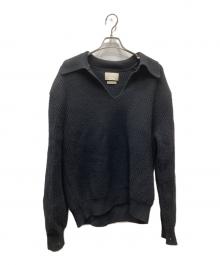 YOKE（ヨーク）の古着「Rib Skipper Sweater スキッパーネックニット」｜ブラック