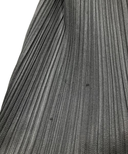 PLEATS PLEASE（プリーツプリーズ）PLEATS PLEASE (プリーツプリーズ) BASICS ノースリーブプリーツワンピース ブラック サイズ:3の古着・服飾アイテム