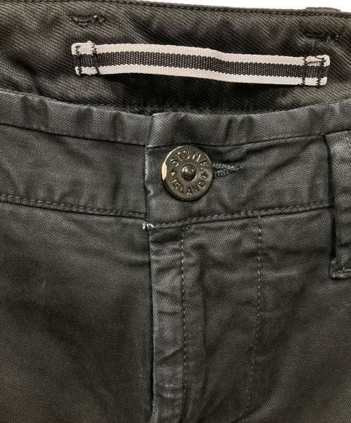 STONE ISLAND（ストーンアイランド）STONE ISLAND (ストーンアイランド) ガーメントダイ コットンストレッチ テーパードカーゴパンツ ブラック サイズ:30の古着・服飾アイテム