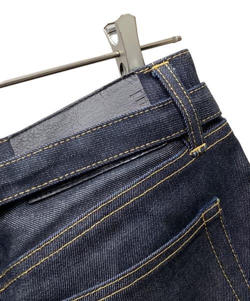 sacai（サカイ）sacai (サカイ) Slim Tapered Denim Pants ベルテッド スリム テーパード デニムパンツ インディゴ サイズ:SIZE 2の古着・服飾アイテム