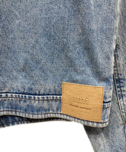 AMI Alexandre Mattiussi（アミアレクサンドルマテュッシ）AMI Alexandre Mattiussi (アミアレクサンドルマテュッシ) CONTRASTED AMI DE COEUR ZIPPED JACKET ハートロゴジップアップデニムジャケット ブルー サイズ:Mの古着・服飾アイテム