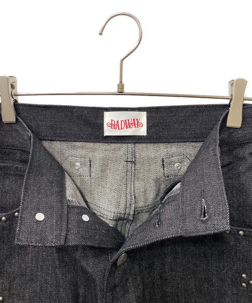 BADWAY（バッドウェイ）BADWAY (バッドウェイ) Herringbone studs denim pants ヘリンボーンスタッズデニムパンツ ブラック サイズ:Mの古着・服飾アイテム