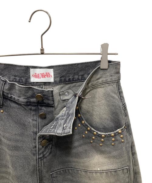 BADWAY（バッドウェイ）BADWAY (バッドウェイ) Grunge BORO studs denim グランジボロスタッズデニムパンツ グレー サイズ:SIZE Mの古着・服飾アイテム