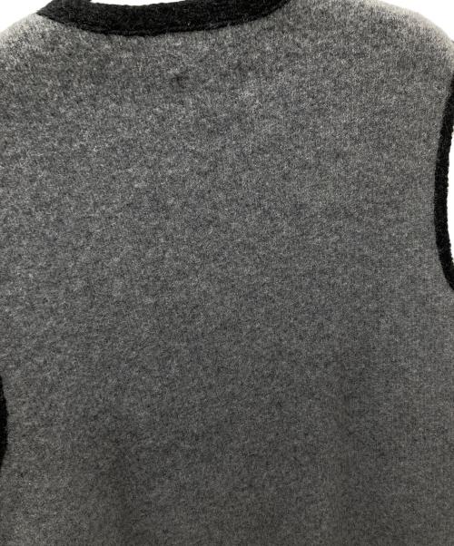 STAPF（シュタップ）STAPF (シュタップ) UNITED ARROWS 別注 コンチョボタン チロリアン ニットベスト グレー×ブラック サイズ:SIZE Mの古着・服飾アイテム