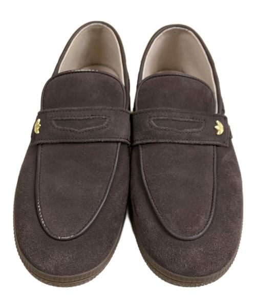 adidas（アディダス）adidas (アディダス) ローファー ブラウン サイズ:SIZE 24cmの古着・服飾アイテム