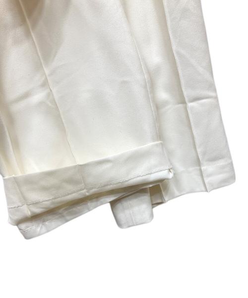 cygne（シーニュ）cygne (シーニュ) ハイウエストタックワイドパンツ ホワイト サイズ:SIZE 0Tの古着・服飾アイテム