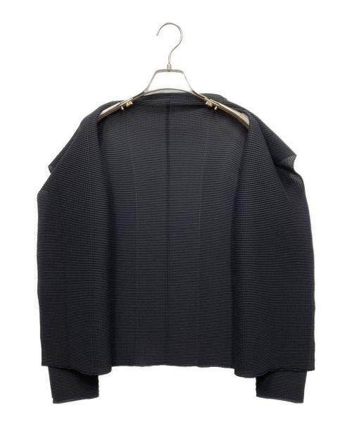 ISSEY MIYAKE me（イッセイ ミヤケ ミー）ISSEY MIYAKE me (イッセイ ミヤケ ミー) プリーツカーディガン ブラック サイズ:Freeの古着・服飾アイテム