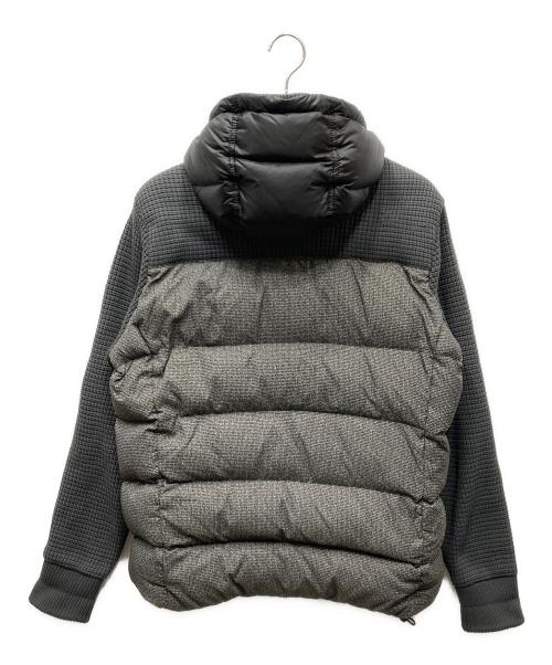 C.P. Company（シーピーカンパニー）C.P. COMPANY (シーピーカンパニー) ジャガードダウンジャケット グレー×ブラック サイズ:50の古着・服飾アイテム