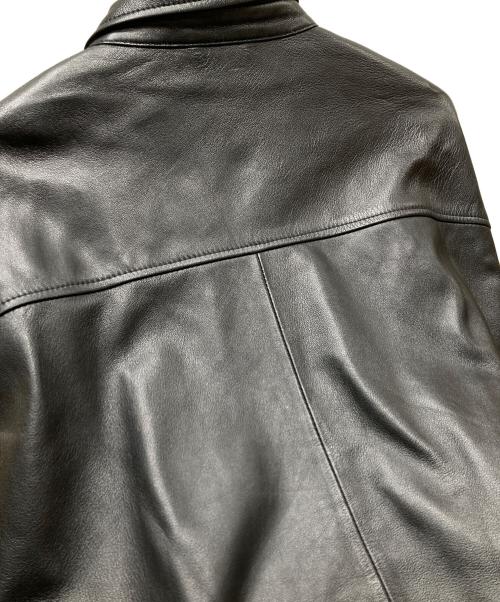 BARNEYS NEWYORK（バーニーズ・ニューヨーク）BARNEYS NEWYORK (バーニーズ・ニューヨーク) ラムレザージャケット ブラック サイズ:SIZE Mの古着・服飾アイテム