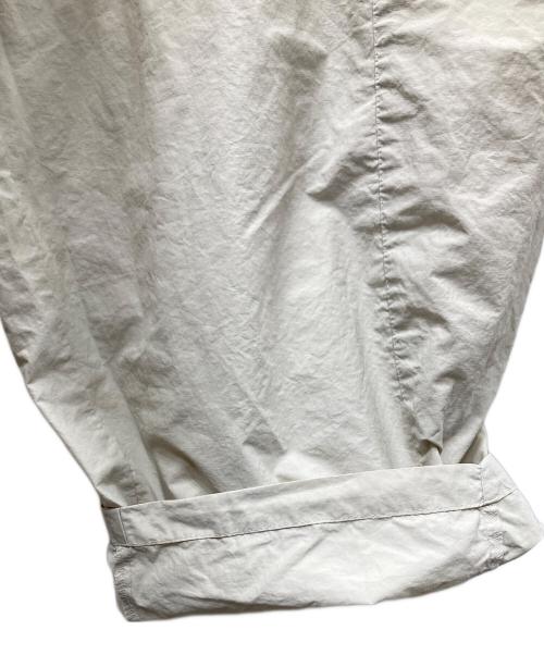 san san gear（サンサンギア）SAN SAN GEAR (サンサンギア) TAPED BUTTON PANTS テープボタンパンツ ベージュ サイズ:SIZE Mの古着・服飾アイテム
