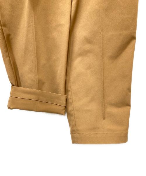 HYKE（ハイク）HYKE (ハイク) TASLAN TWILL TAPERED PANTS イージーパンツ ブラウン サイズ:SIZE 3の古着・服飾アイテム