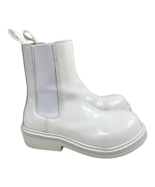BOTTEGA VENETA（ボッテガベネタ）BOTTEGA VENETA (ボッテガベネタ) FIREMAN サイドゴアブーツ ホワイト サイズ:SIZE 38の古着・服飾アイテム