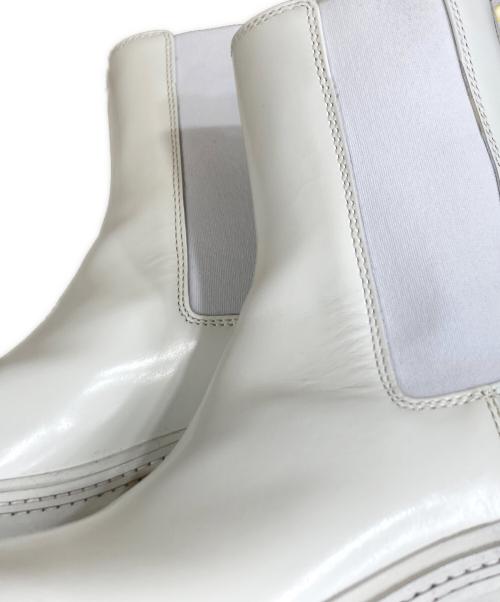 BOTTEGA VENETA（ボッテガベネタ）BOTTEGA VENETA (ボッテガベネタ) FIREMAN サイドゴアブーツ ホワイト サイズ:SIZE 38の古着・服飾アイテム