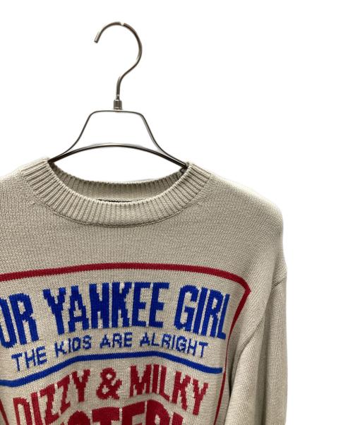 Hysteric Glamour（ヒステリックグラマー）Hysteric Glamour (ヒステリックグラマー) DIZZY & MILKY編込 セーター グレー×レッド サイズ:Lの古着・服飾アイテム