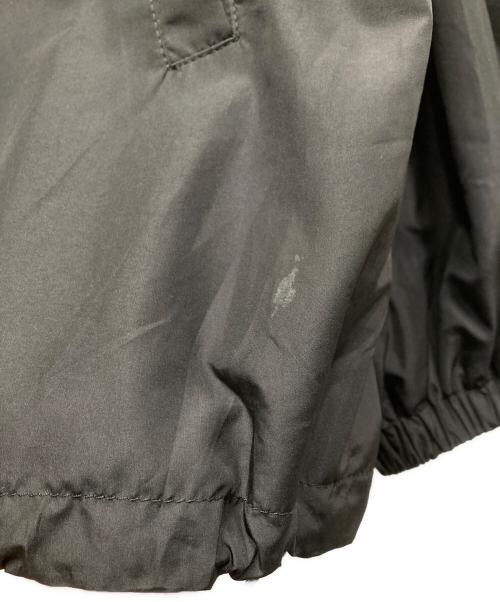 VERSACE（ヴェルサーチ）VERSACE (ヴェルサーチ) バロック柄 ウィンドブレーカー ブラック×ゴールド サイズ:46の古着・服飾アイテム