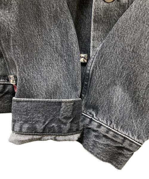 MARC JACOBS（マークジェイコブス）MARC JACOBS (マークジェイコブス) CHARM SHRUNKEN TRUCKER ビジューデザイン デニムジャケット ブラック サイズ:SIZE XLの古着・服飾アイテム