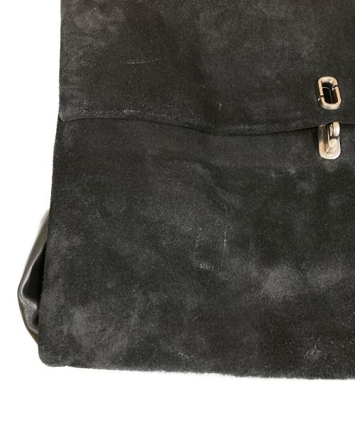 MARC JACOBS（マークジェイコブス）MARC JACOBS (マークジェイコブス) Large Suede Chain Shoulder Bag ショルダーバッグ ブラックの古着・服飾アイテム