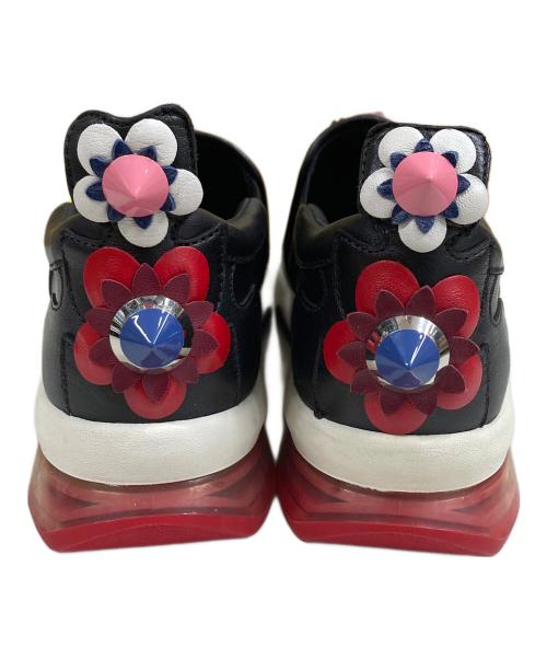 FENDI（フェンディ）FENDI (フェンディ) フラワースタッズスリッポン ブラック サイズ:SIZE 36の古着・服飾アイテム
