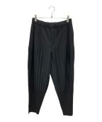 HOMME PLISSE ISSEY MIYAKEオム プリッセ イッセイ ミヤケ）の古着「ベーシック プリーツパンツ」｜ブラック
