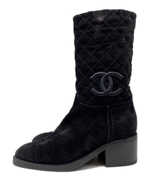 CHANEL（シャネル）CHANEL (シャネル) ココマークスエードキルティングショートブーツ ブラック サイズ:36の古着・服飾アイテム