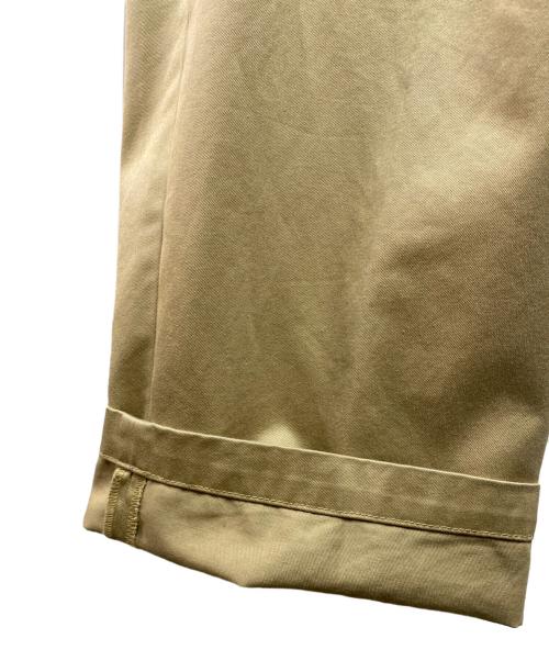 FARAH（ファーラー）FARAH (ファーラー) Two-tuck Wide Tapered Pants ベージュ サイズ:34の古着・服飾アイテム