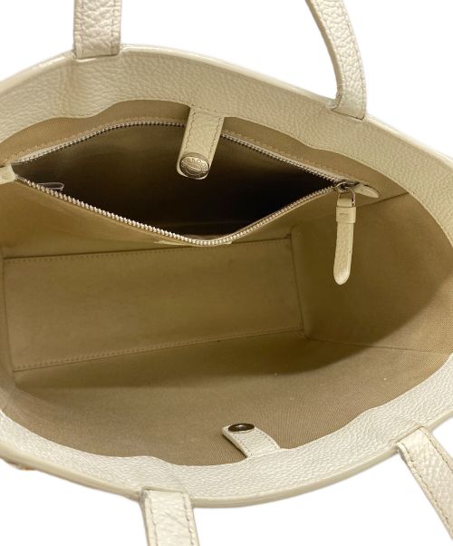 JIMMY CHOO（ジミーチュウ）JIMMY CHOO (ジミーチュウ) ペガシスタッズ2WAYバッグ ホワイトの古着・服飾アイテム