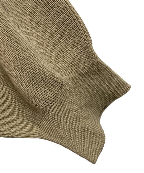 ANAYI（アナイ）ANAYI (アナイ) レーヨンナイロンカタアゼペプラムニットワンピース ベージュ サイズ:38 未使用品の古着・服飾アイテム