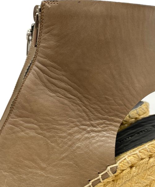 CELINE（セリーヌ）CELINE (セリーヌ) センタージップウェッジソールサンダル ベージュ サイズ:36の古着・服飾アイテム