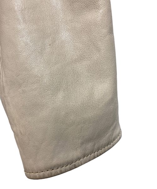 AVIREX（アヴィレックス）AVIREX (アヴィレックス) AGED LEATHER W-RIDERS JACKET ホワイト サイズ:XLの古着・服飾アイテム