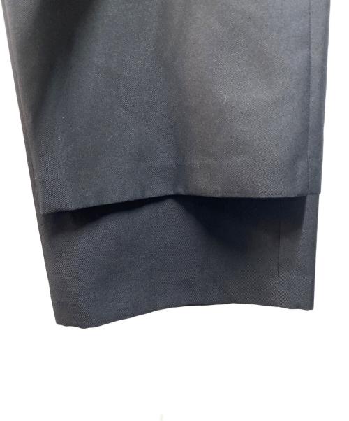 Adam et Rope（アダム エ ロペ）Adam et Rope (アダム エ ロペ) ベルテッドストラップロンパース ブラック サイズ:FREEの古着・服飾アイテム