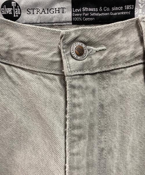 LEVI'S（リーバイス）LEVI'S (リーバイス) シルバータブデニムパンツ グレー サイズ:30の古着・服飾アイテム