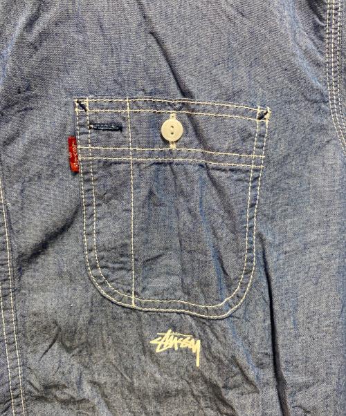 stussy（ステューシー）stussy (ステューシー) LEVI'S (リーバイス) シャンブレーシャツ インディゴ サイズ:XLの古着・服飾アイテム