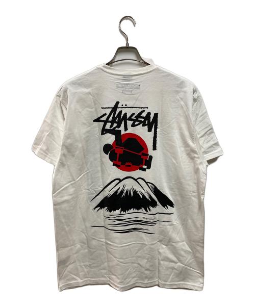 stussy（ステューシー）stussy (ステューシー) SASQUATCHfabrix. (サスクワッチファブリックス) プリントTシャツ ホワイト サイズ:XLの古着・服飾アイテム
