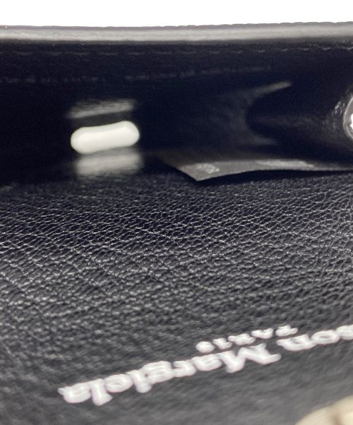 Maison Margiela（メゾンマルジェラ）Maison Margiela (メゾンマルジェラ) AIRPODS PRO CASE ブラックの古着・服飾アイテム