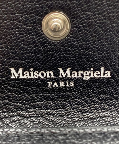 Maison Margiela（メゾンマルジェラ）Maison Margiela (メゾンマルジェラ) AIRPODS PRO CASE ブラックの古着・服飾アイテム