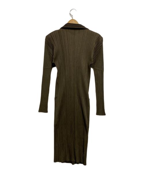 PLEATS PLEASE（プリーツプリーズ）PLEATS PLEASE (プリーツプリーズ) プリーツコート オリーブ サイズ:3の古着・服飾アイテム