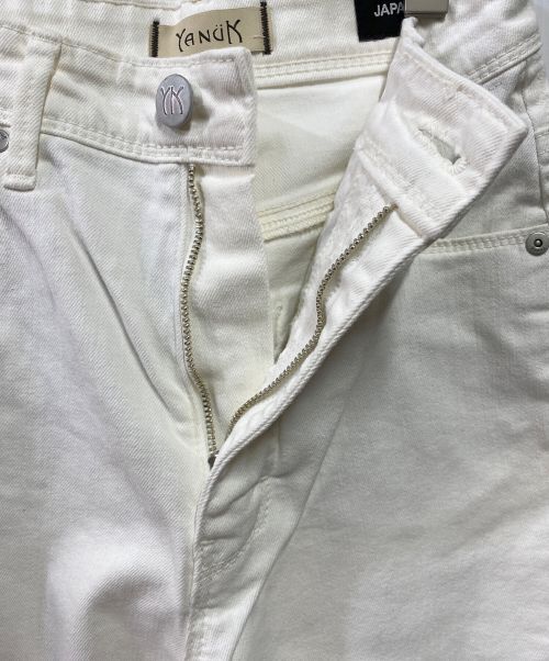 YANUK（ヤヌーク）YANUK (ヤヌーク) WIDE STRAIGHT PANTS ホワイト サイズ:22の古着・服飾アイテム